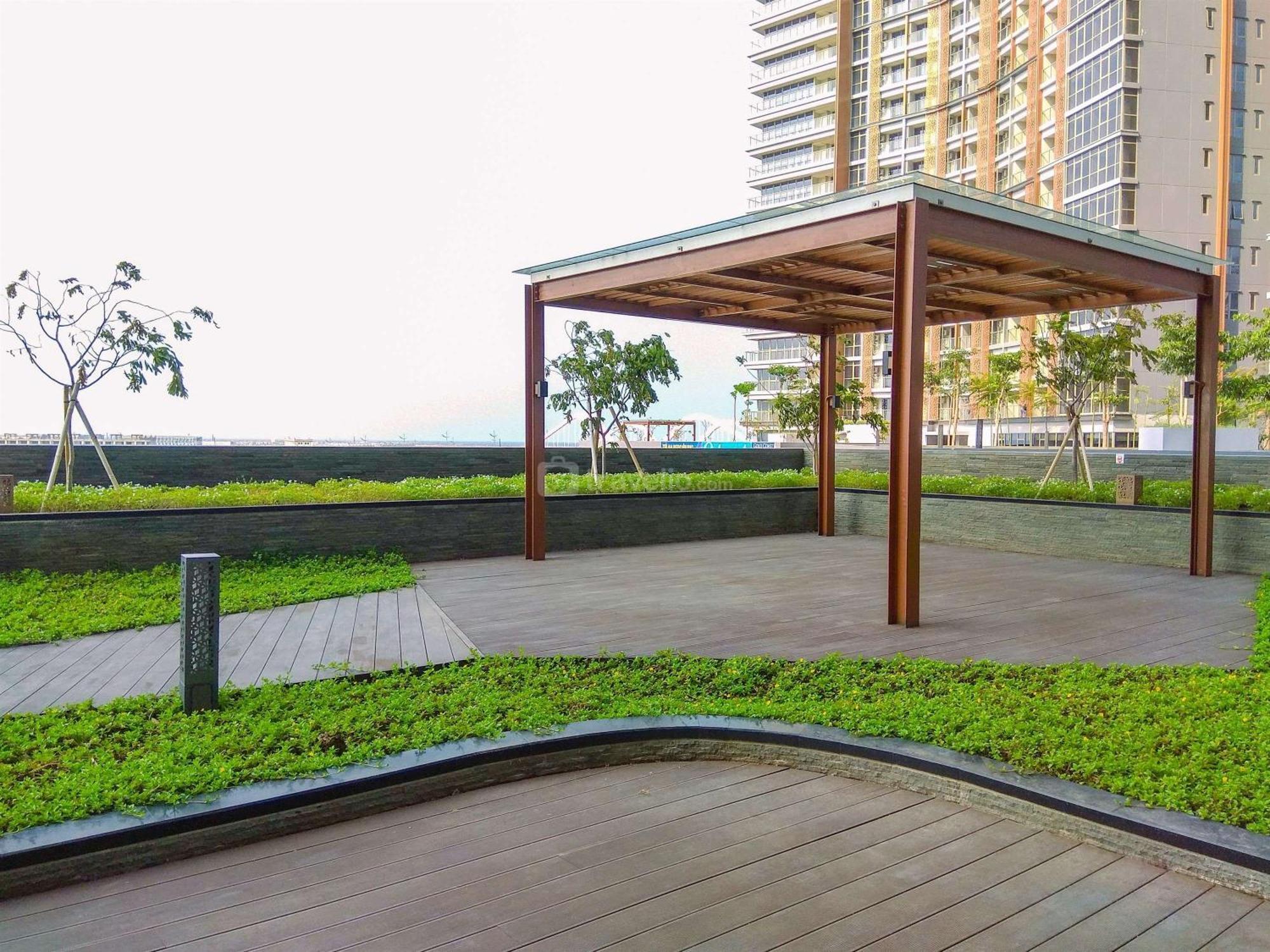 Apartemen Modern Look And Comfy 2br Gold Coast By Travelio *